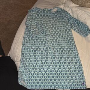 Vineyard Vines Blue and White Cotton Blend Top